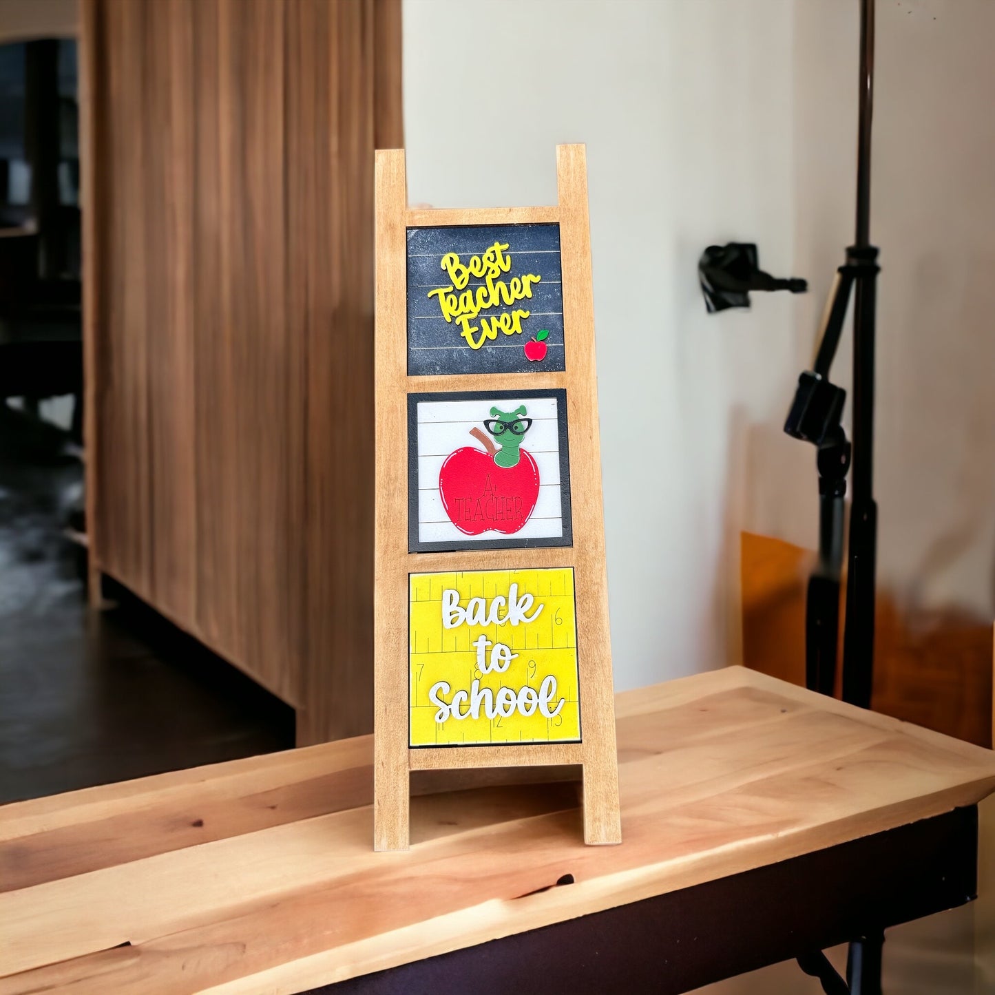 Interchangeable Sign Ladder Base