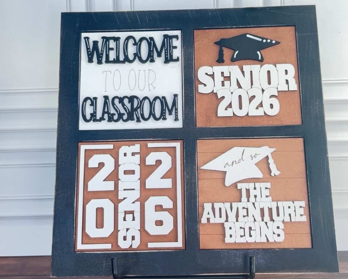 Decorative sign with 'Welcome Classroom' and 'Senior 2026' text on a stand.